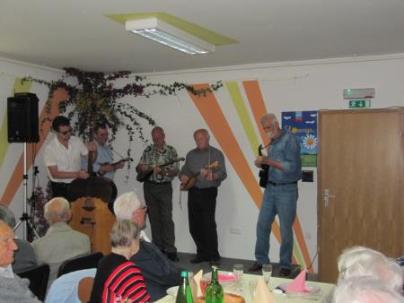 Tradicionalno srečanje starejših občanov starih 70 in več let 2015 12